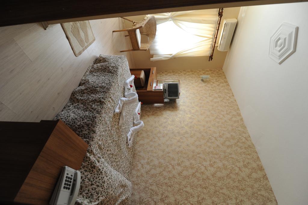 Og-Erim Hotel كوشاداسيه المظهر الخارجي الصورة