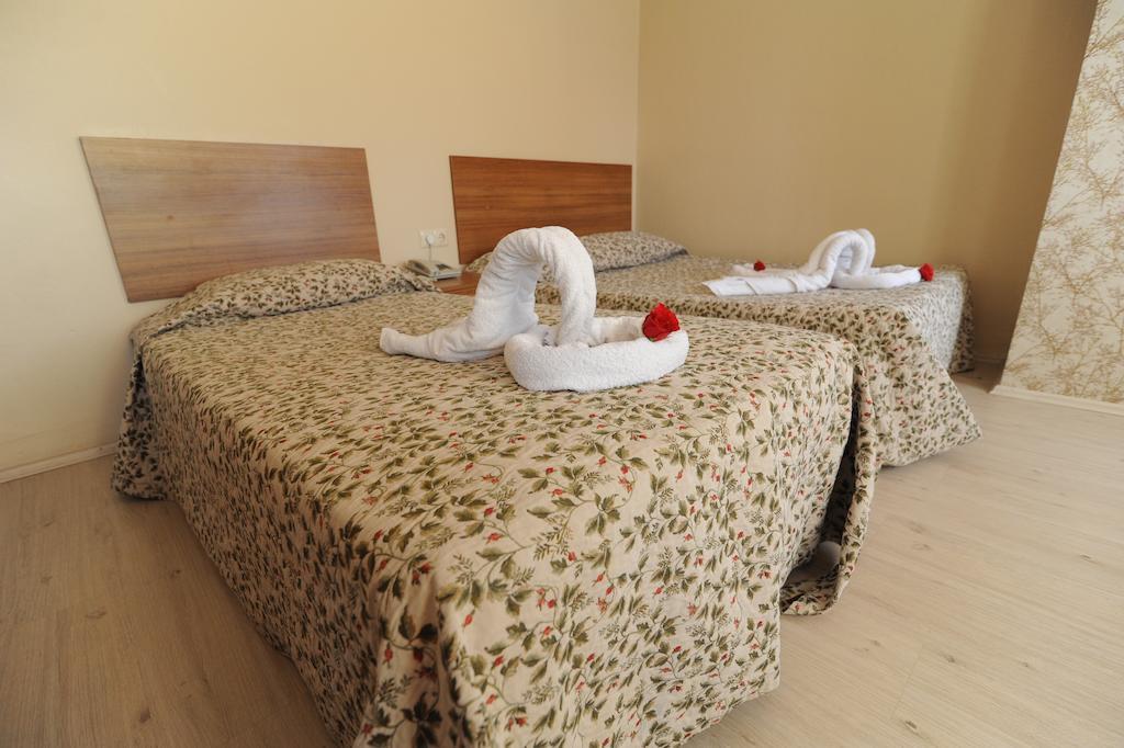 Og-Erim Hotel كوشاداسيه المظهر الخارجي الصورة