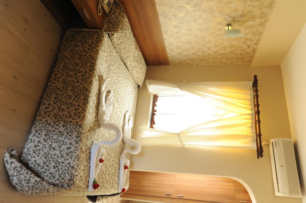 Og-Erim Hotel كوشاداسيه المظهر الخارجي الصورة
