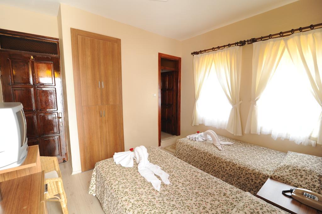 Og-Erim Hotel كوشاداسيه المظهر الخارجي الصورة