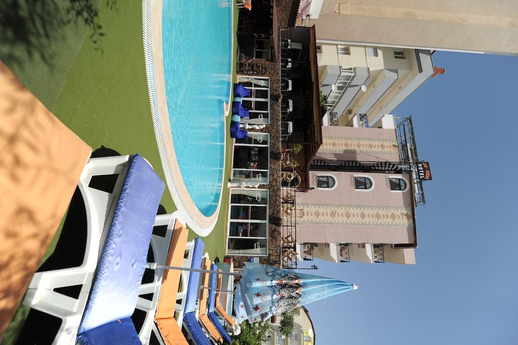 Og-Erim Hotel كوشاداسيه المظهر الخارجي الصورة